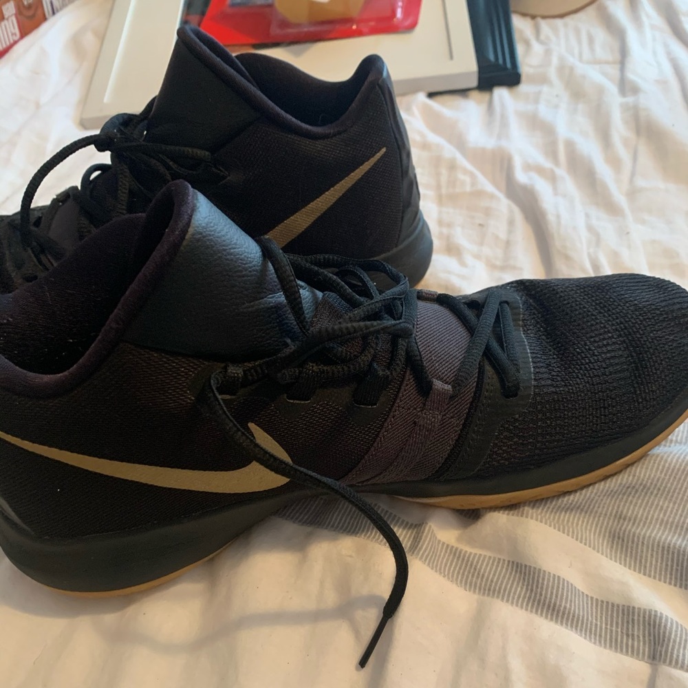 Kyrie’s - Picture 4 of 6